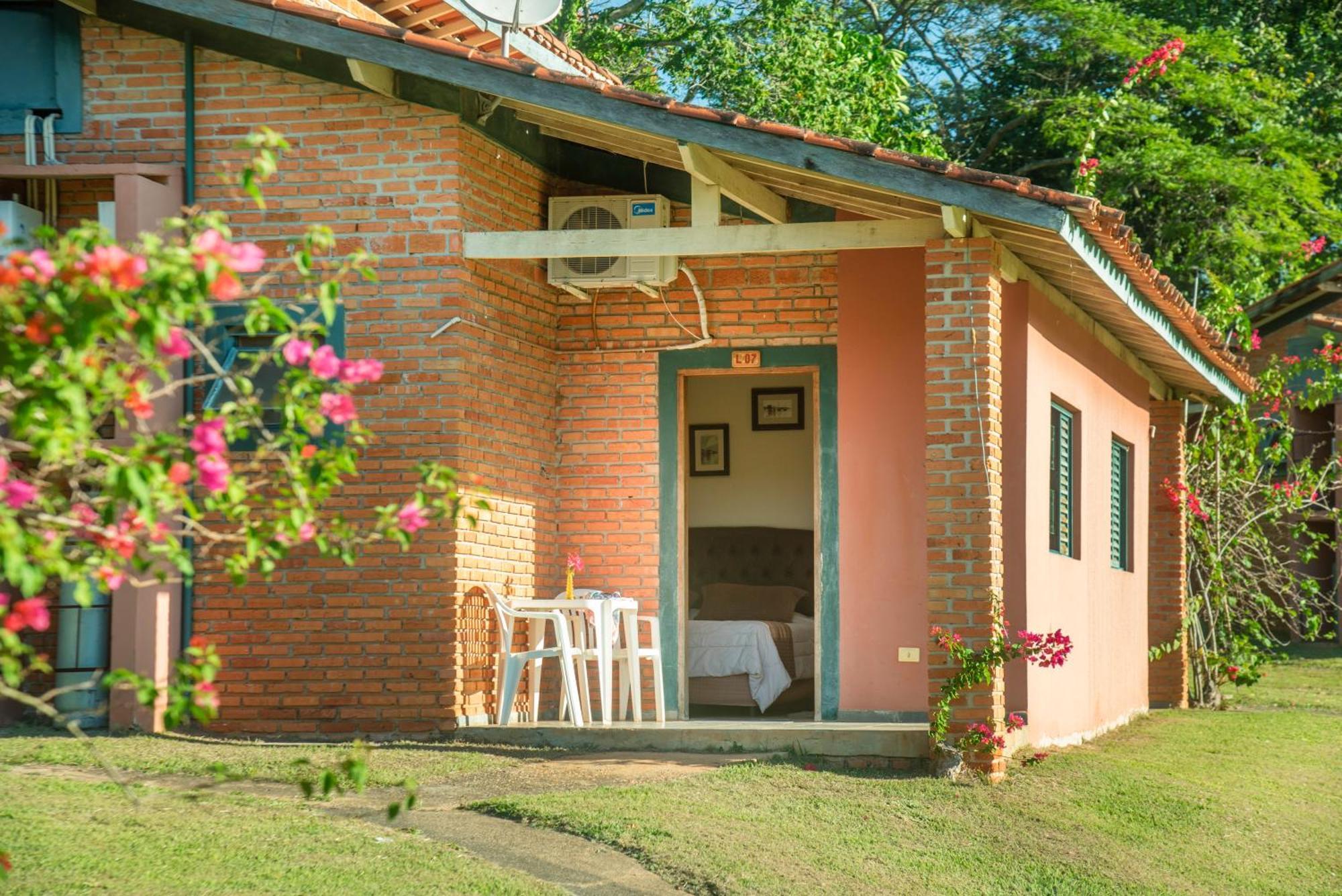 Hotel Fazenda Reviver Araçoiaba da Serra Esterno foto